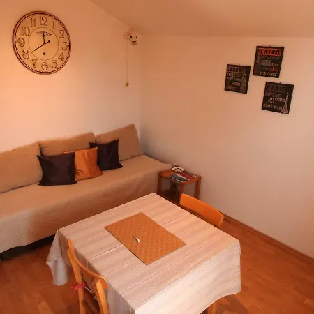 Areti 招待所 米利尼